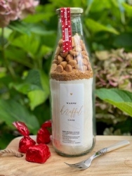 warme knuffel cake bak mix jam en zo.jpg