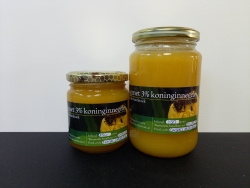 Zonnebloem crème honing met 3% Pure Koninginnegelei.jpg